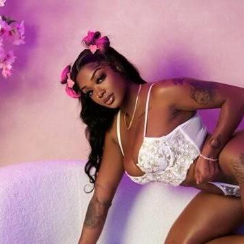 
                        Nadia
                     is Female Escorts. | Trois Rivieres | Quebec | Canada | canadapleasure.com 