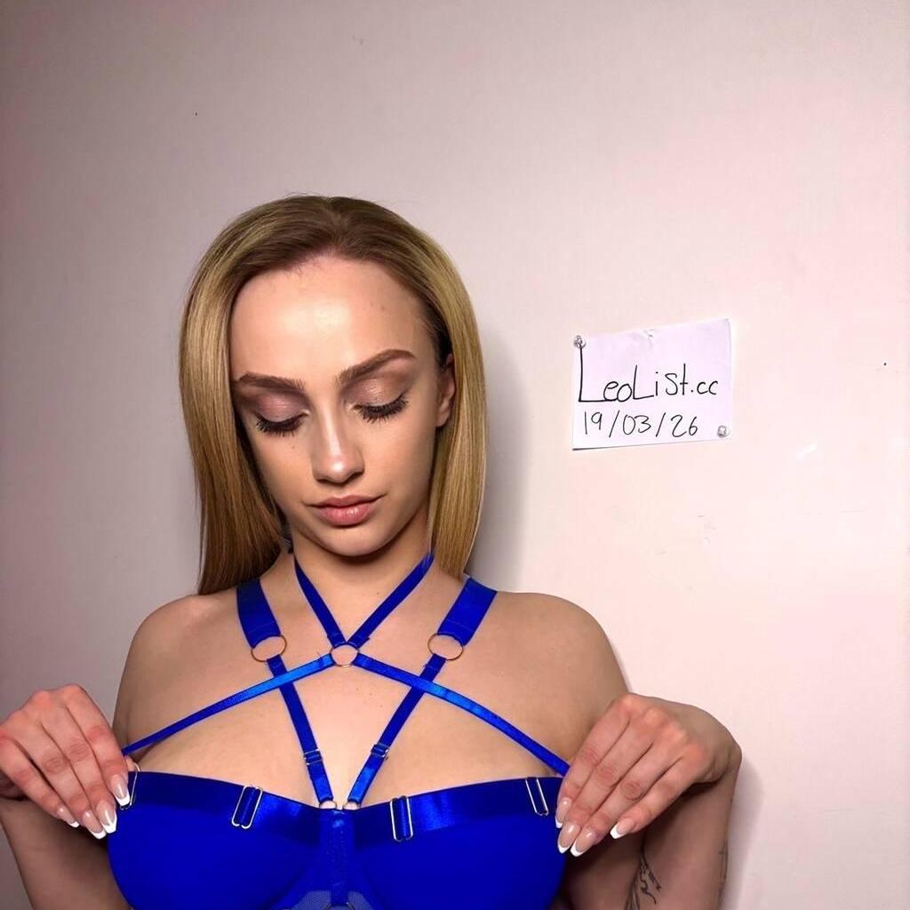 
                        Chloe
                     is Female Escorts. | Calgary | Alberta | Canada | canadapleasure.com 