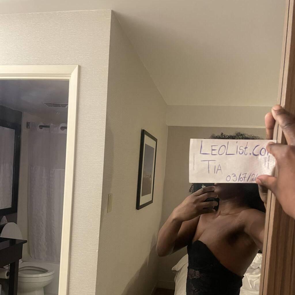 
                        Tia 613 . 903 8899
                     is Female Escorts. | Niagara | Ontario | Canada | canadapleasure.com 