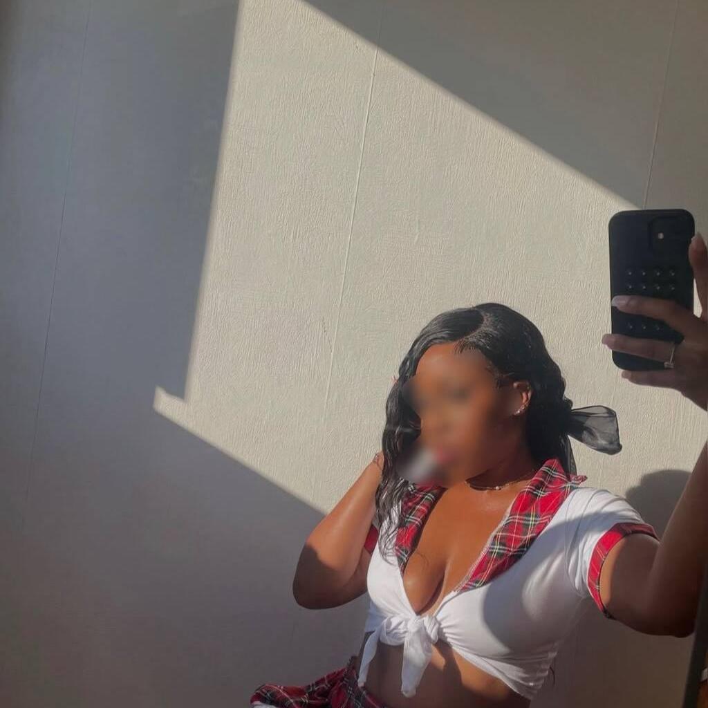 
                        Sexy Sierra
                     is Female Escorts. | Montreal | Quebec | Canada | canadapleasure.com 