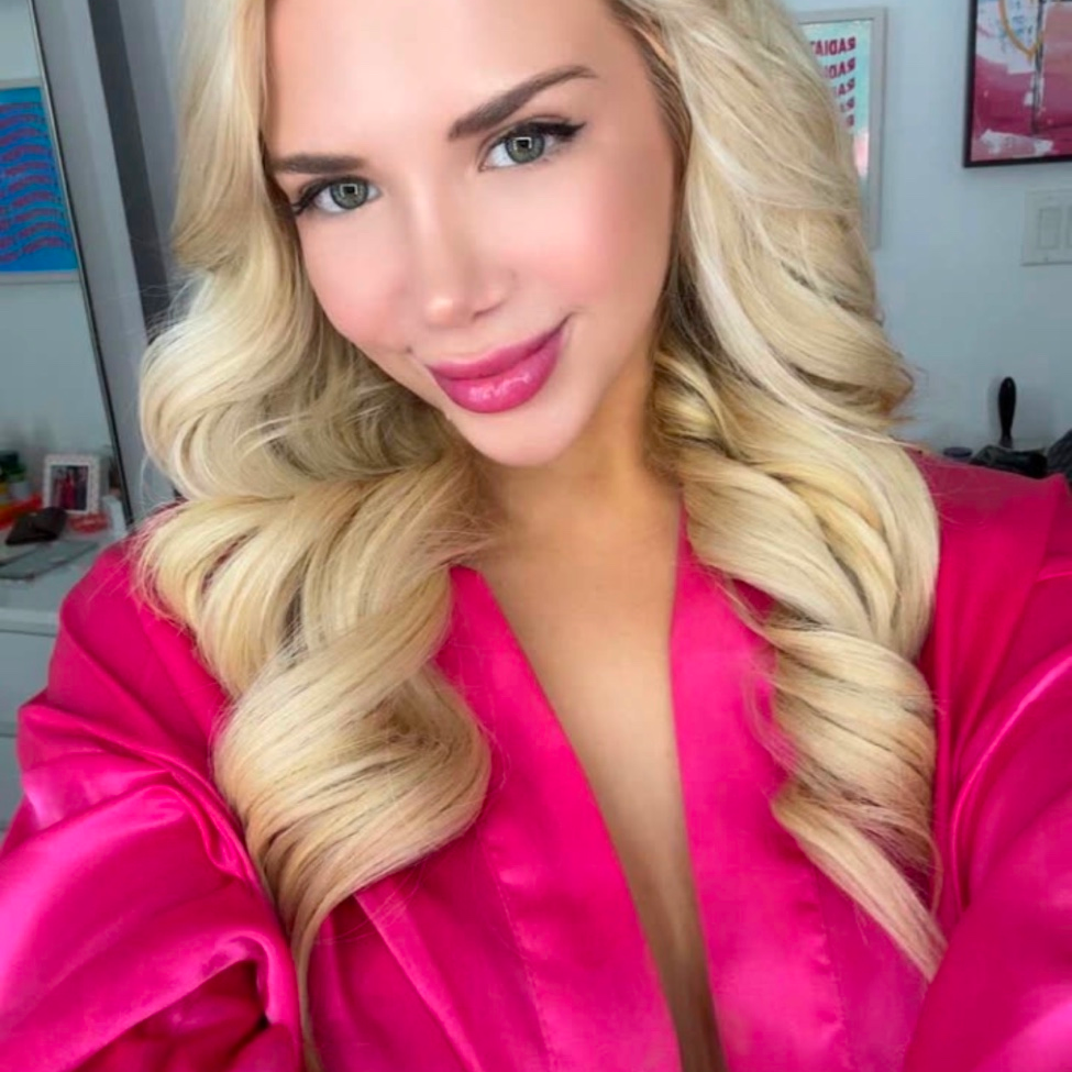 Carol is Female Escorts. | Whistler | British Columbia | Canada | canadapleasure.com 