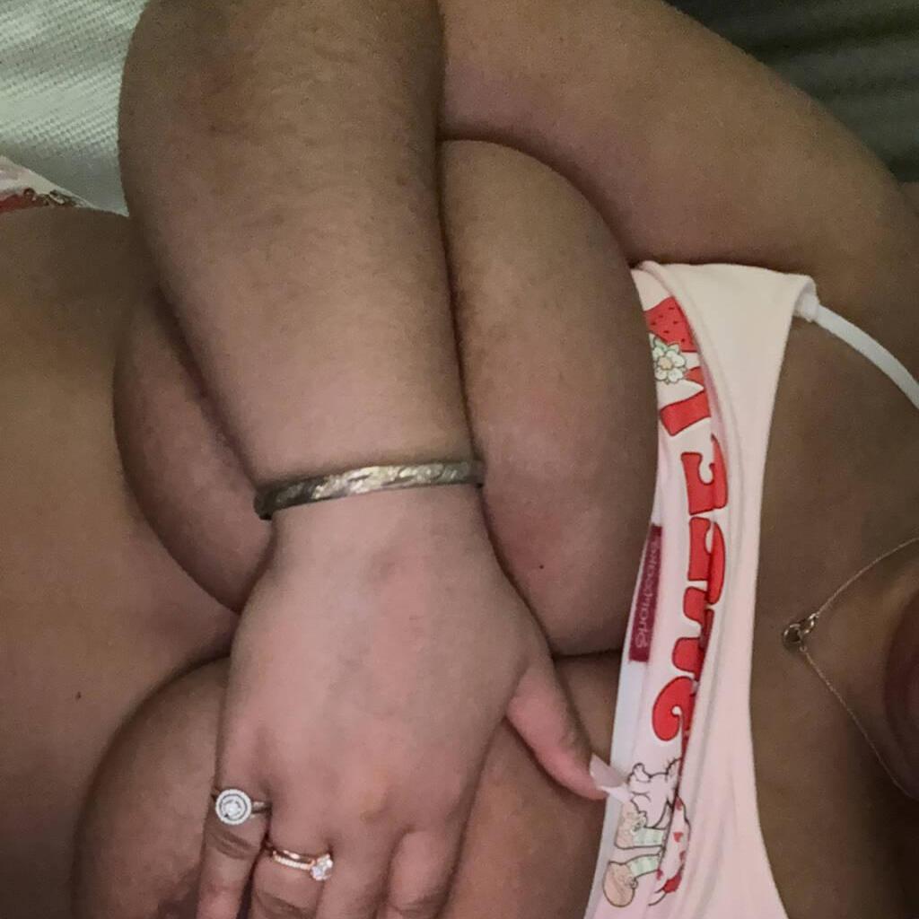 
                        Sweethoney
                     is Female Escorts. | Toronto | Ontario | Canada | canadapleasure.com 