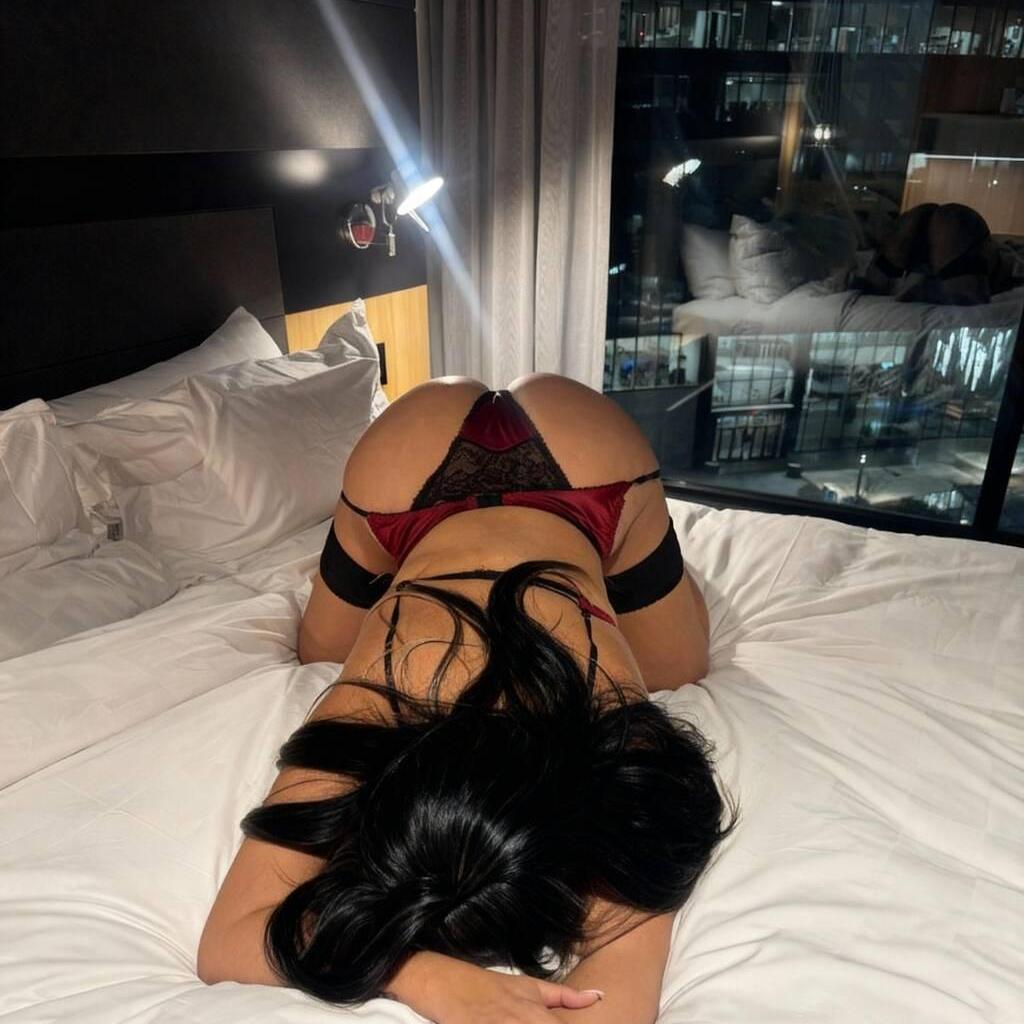 
                        Sapphire Fantasy Spa
                     is Female Escorts. | Saskatoon | Saskatchewan | Canada | canadapleasure.com 