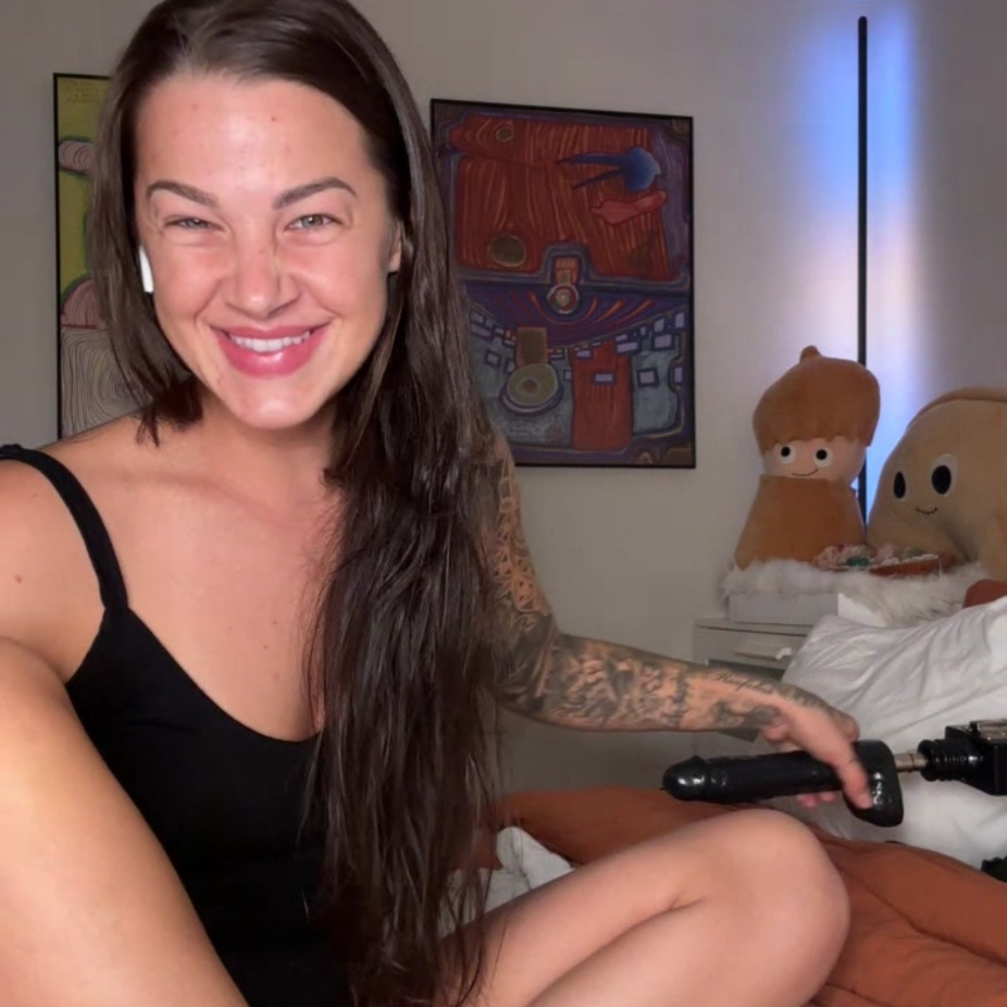 Esther is Female Escorts. | Toronto | Ontario | Canada | canadapleasure.com 