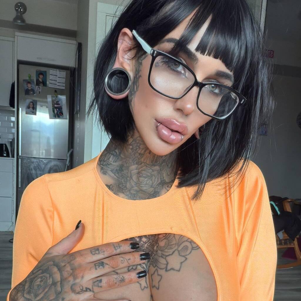 
                        Blake addison
                     is Female Escorts. | Calgary | Alberta | Canada | canadapleasure.com 