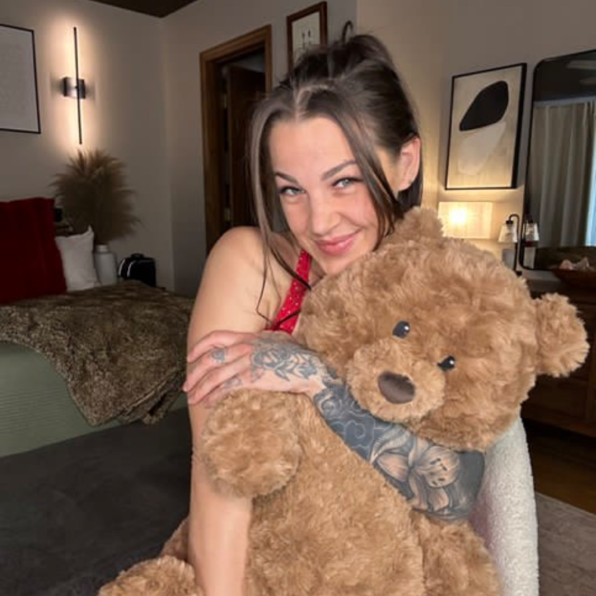 Esther is Female Escorts. | Montreal | Quebec | Canada | canadapleasure.com 