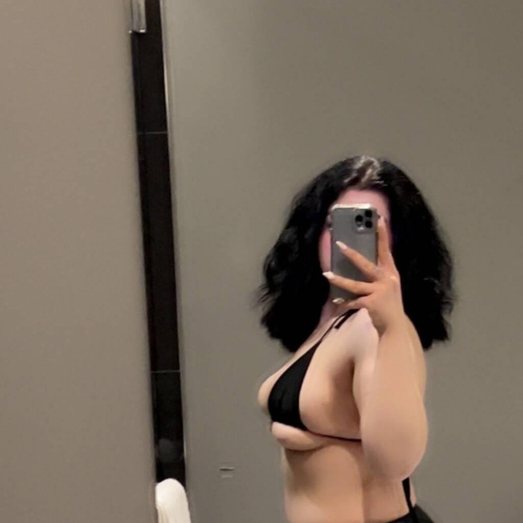 
                        Ayah
                     is Female Escorts. | Toronto | Ontario | Canada | canadapleasure.com 