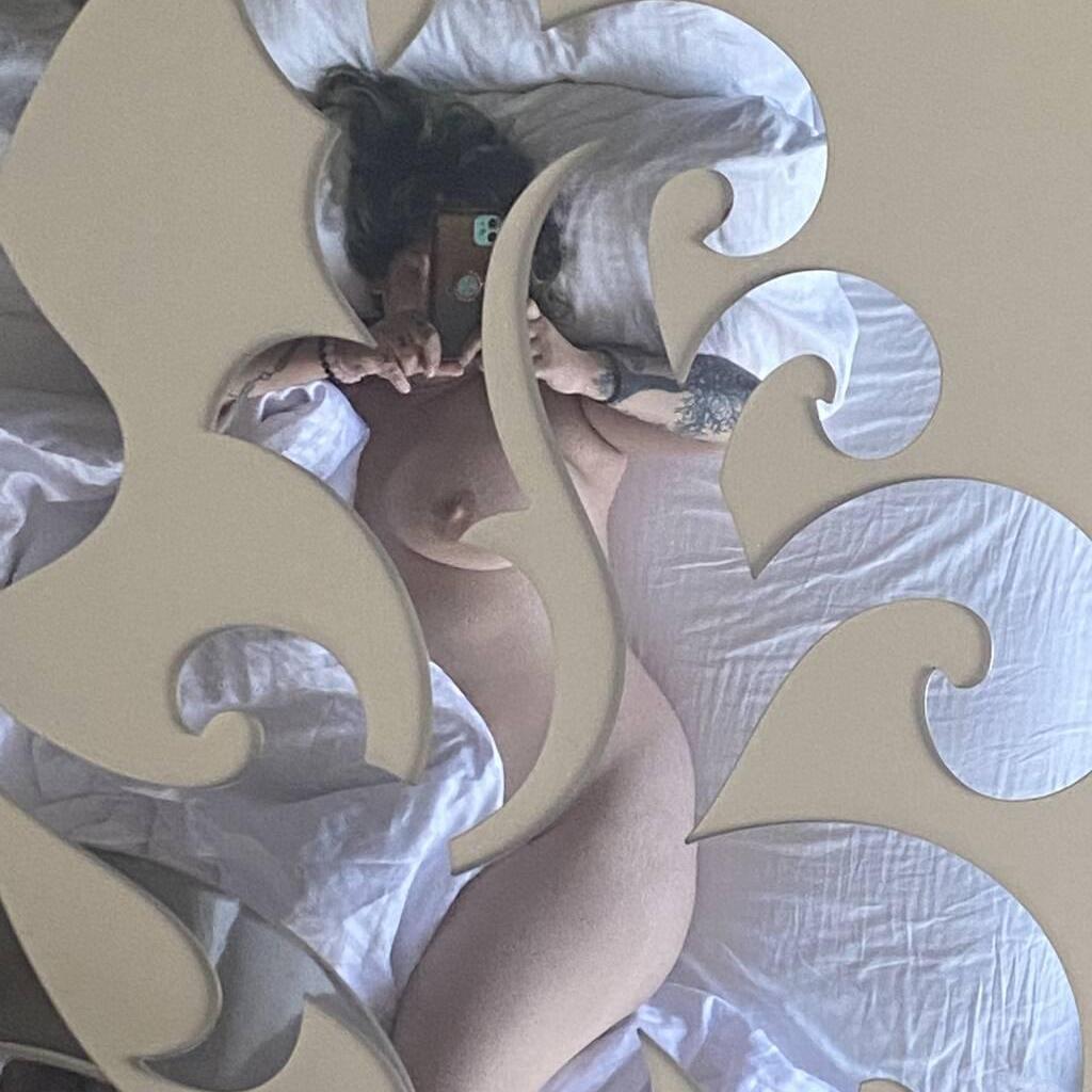 
                        Kiki
                     is Female Escorts. | Calgary | Alberta | Canada | canadapleasure.com 