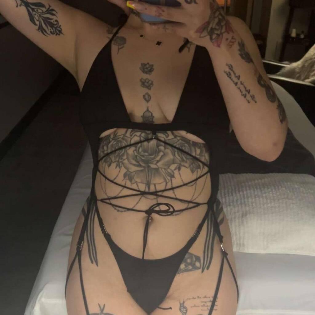 
                        Naomi
                     is Female Escorts. | Lethbridge | Alberta | Canada | canadapleasure.com 