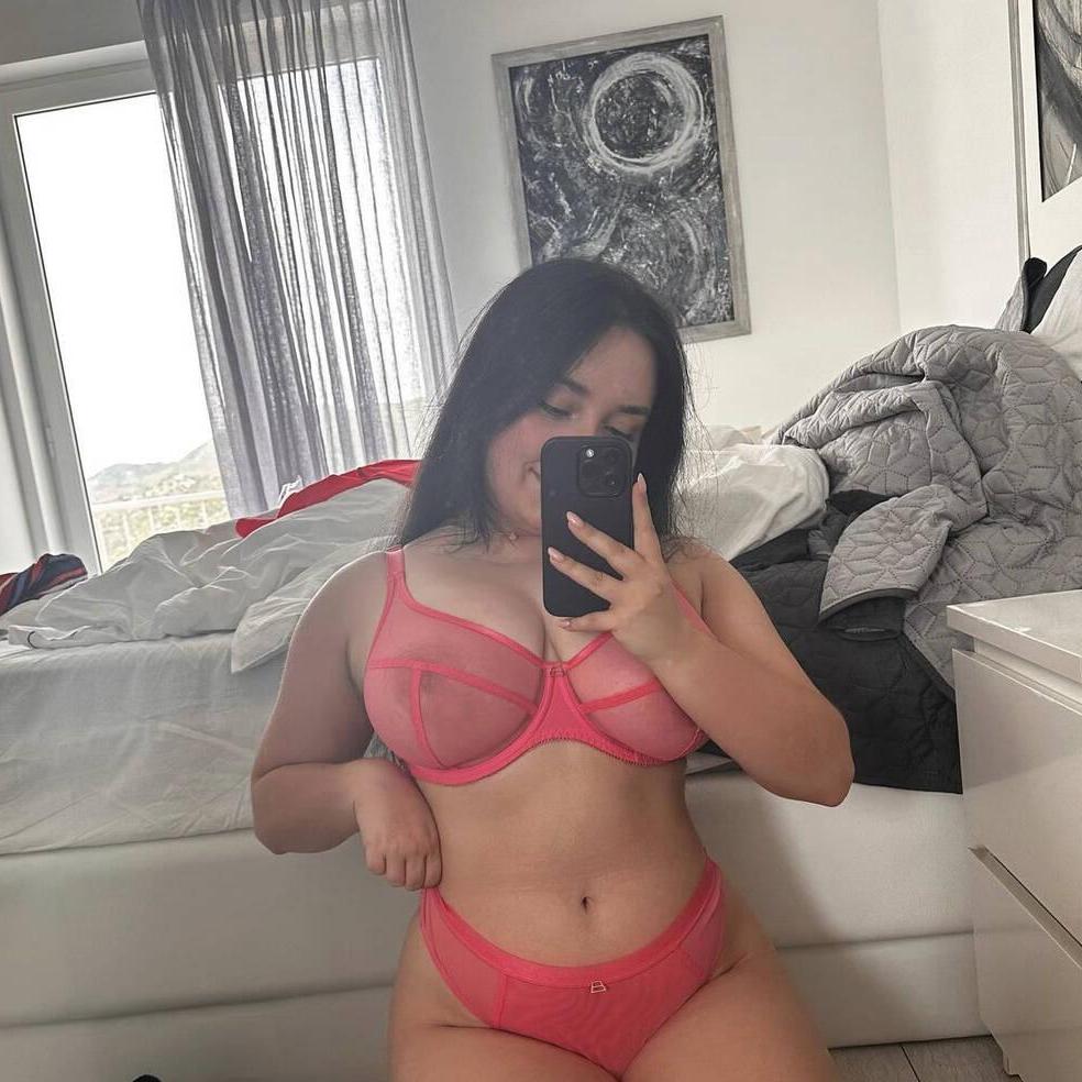 
                        Lauren
                     is Female Escorts. | Fredericton | New Brunswick | Canada | canadapleasure.com 