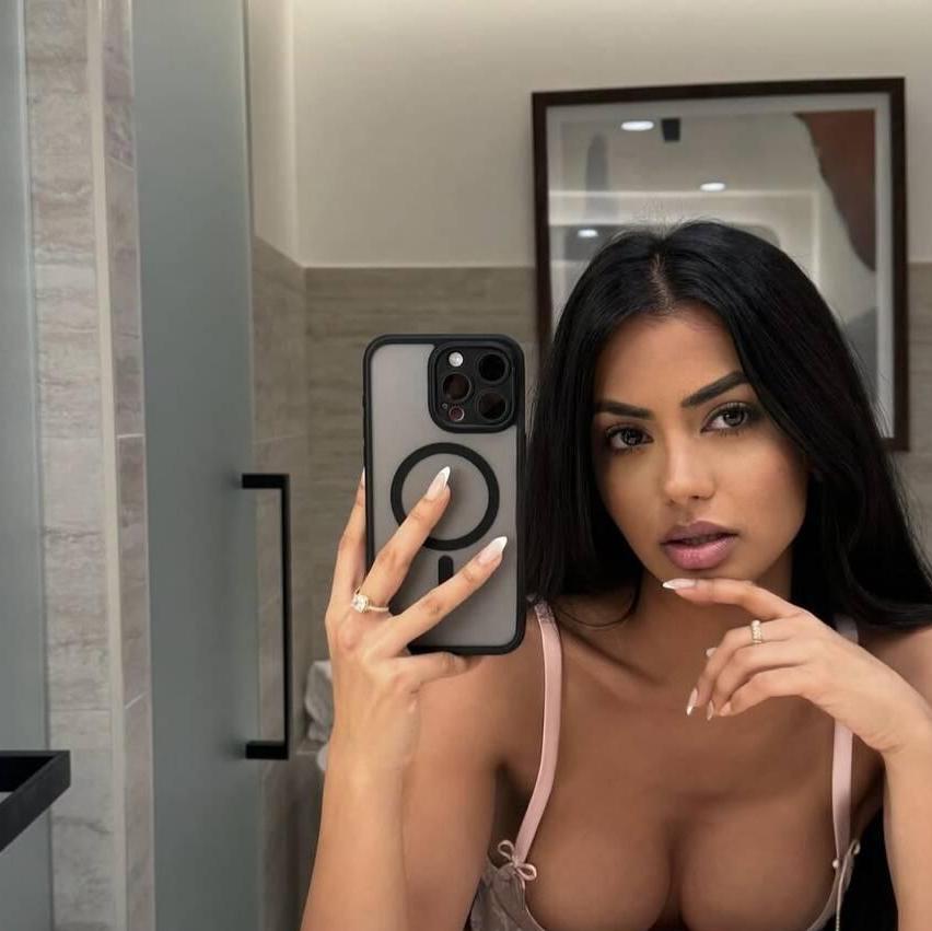 
                        Mimi
                     is Female Escorts. | Sarnia | Ontario | Canada | canadapleasure.com 