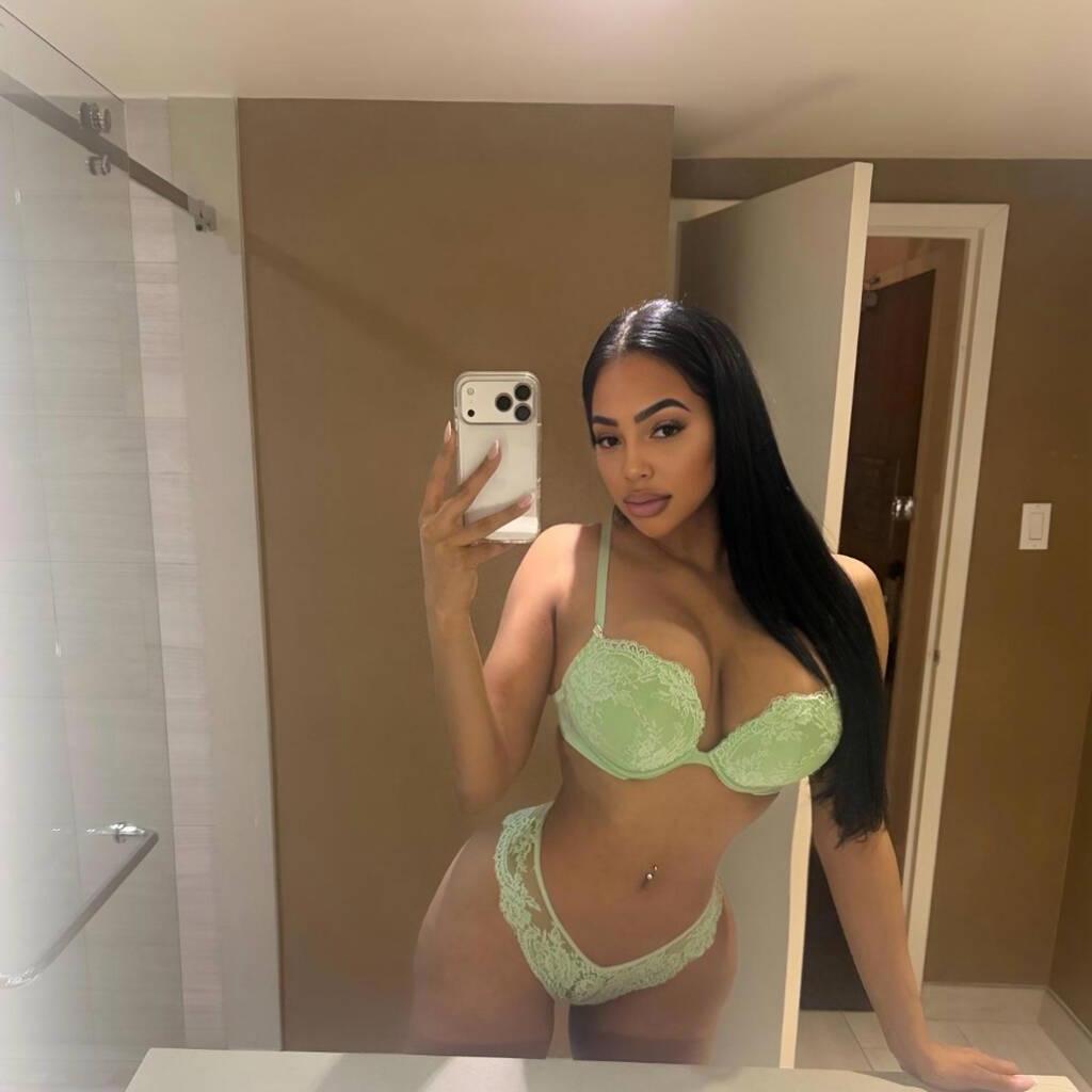 
                        Stella
                     is Female Escorts. | Sarnia | Ontario | Canada | canadapleasure.com 