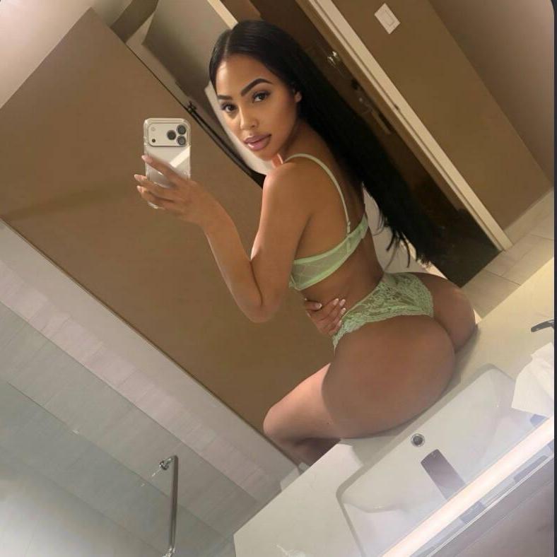 
                        Stella
                     is Female Escorts. | Sarnia | Ontario | Canada | canadapleasure.com 