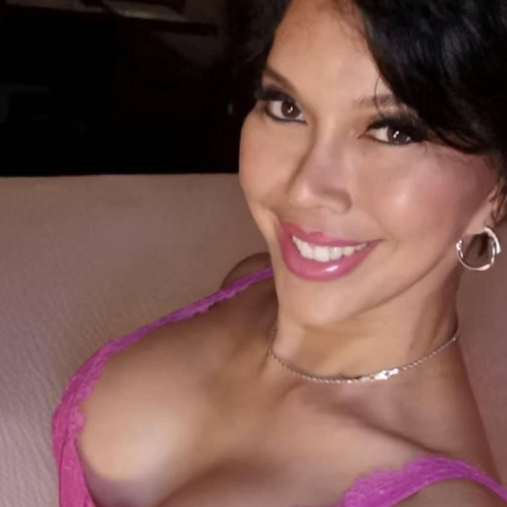 
                        Allie Zeon
                     is Female Escorts. | Cariboo | British Columbia | Canada | canadapleasure.com 