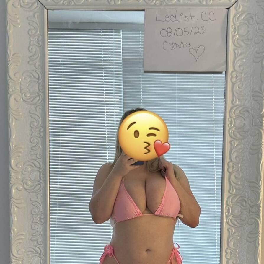 
                        Olivia
                     is Female Escorts. | Kelowna | British Columbia | Canada | canadapleasure.com 