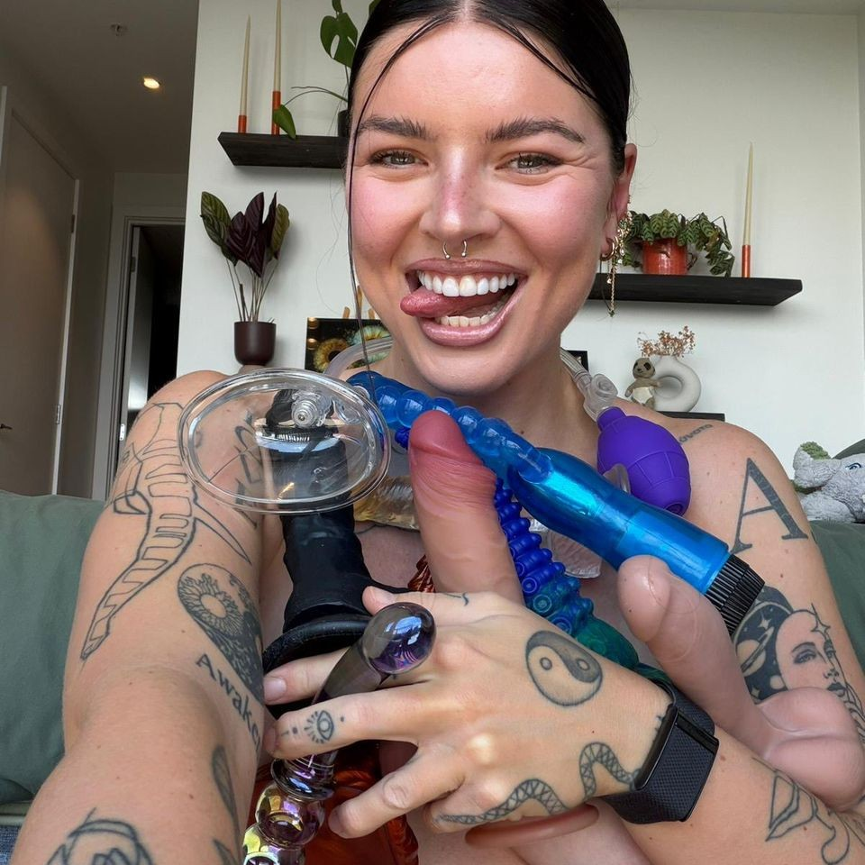 Sophie is Female Escorts. | Belleville | Ontario | Canada | canadapleasure.com 