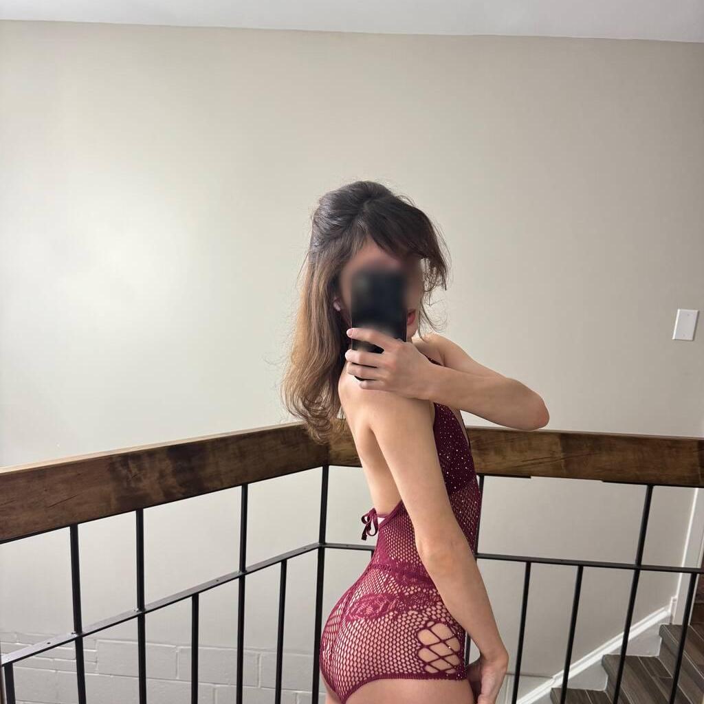 
                        Esme
                     is Female Escorts. | Niagara | Ontario | Canada | canadapleasure.com 