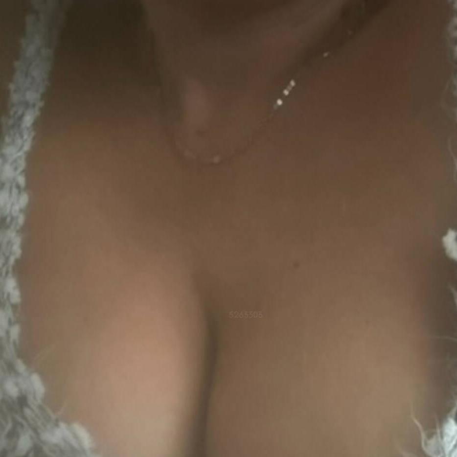 
                        Josee
                     is Female Escorts. | Quebec City | Quebec | Canada | canadapleasure.com 