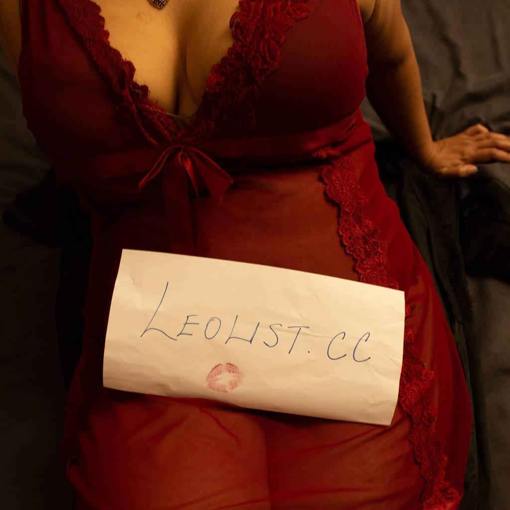 
                        Raina
                     is Female Escorts. | Quebec City | Quebec | Canada | canadapleasure.com 