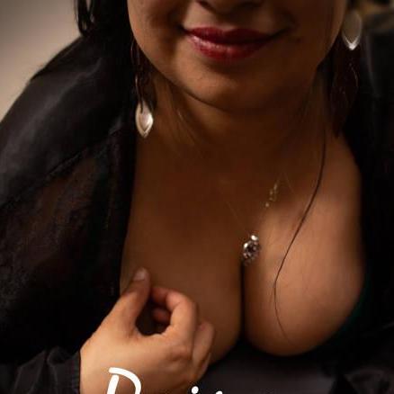 
                        Raina
                     is Female Escorts. | Quebec City | Quebec | Canada | canadapleasure.com 