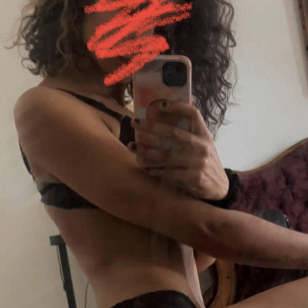 
                        Alessandra
                     is Female Escorts. | Medicine Hat | Alberta | Canada | canadapleasure.com 