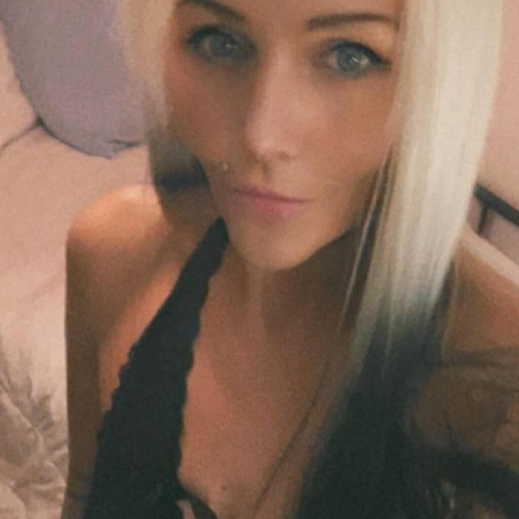 
                        Victoria
                     is Female Escorts. | Abbotsford | British Columbia | Canada | canadapleasure.com 