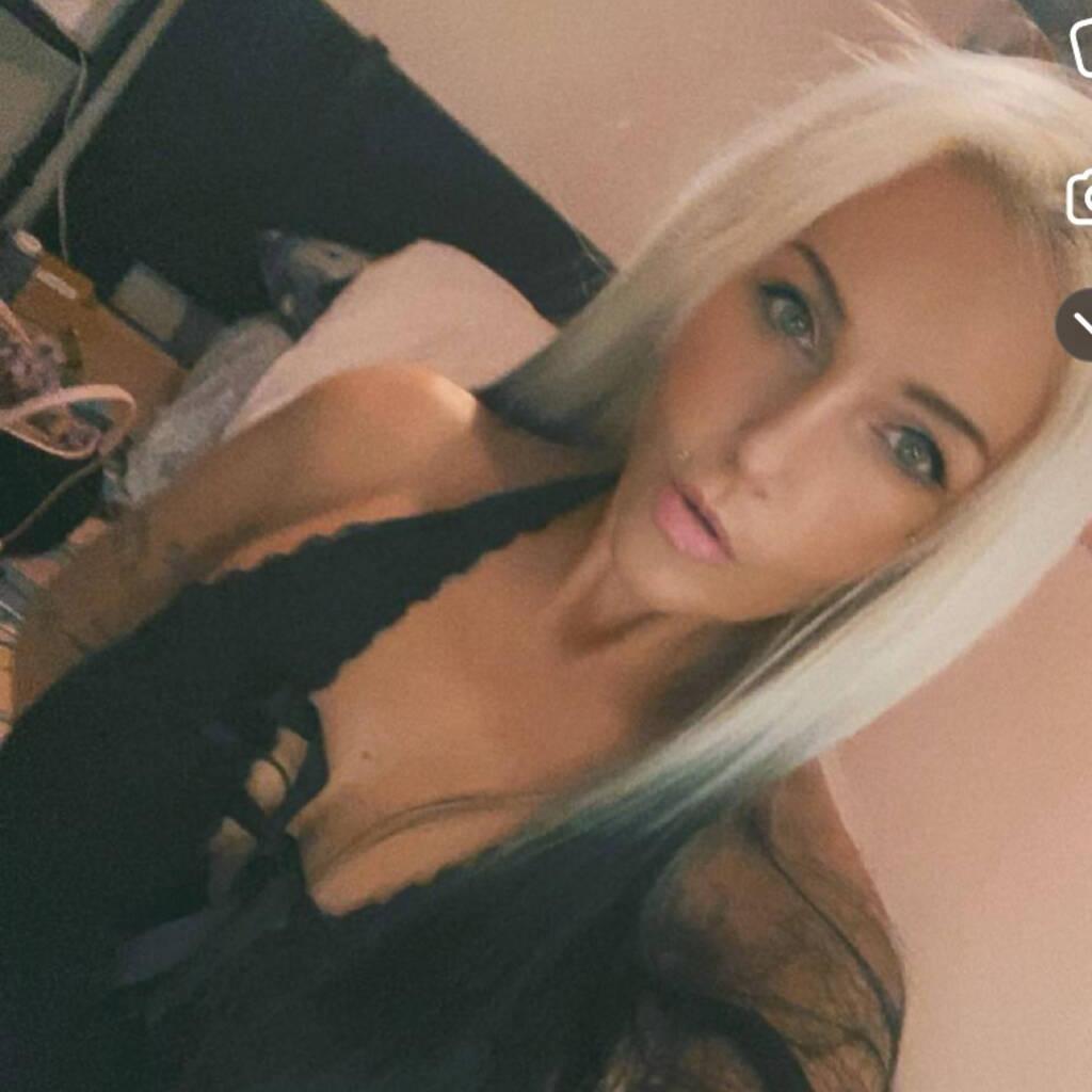 
                        Victoria
                     is Female Escorts. | Abbotsford | British Columbia | Canada | canadapleasure.com 