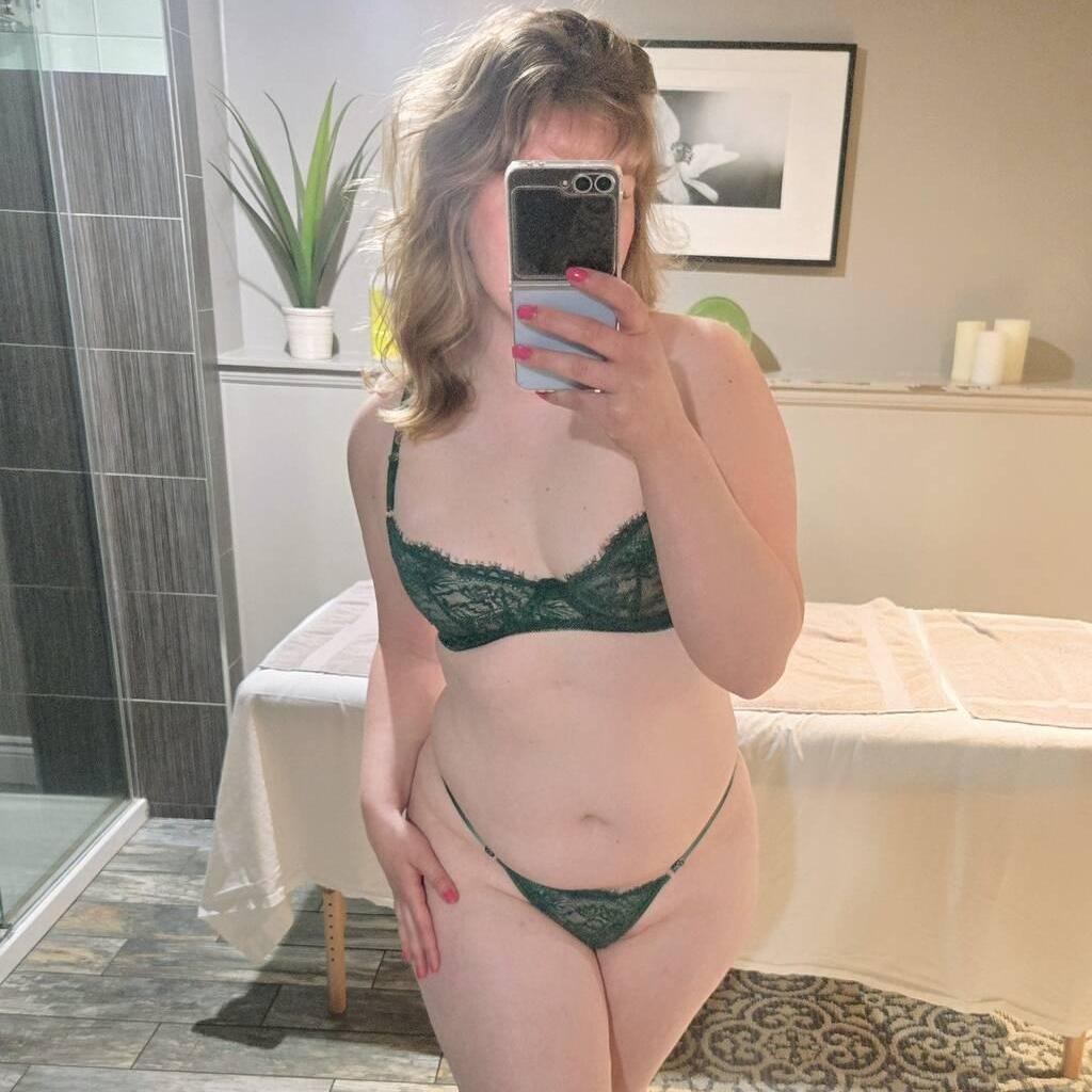 
                        Daisy Whyte
                     is Female Escorts. | Niagara | Ontario | Canada | canadapleasure.com 