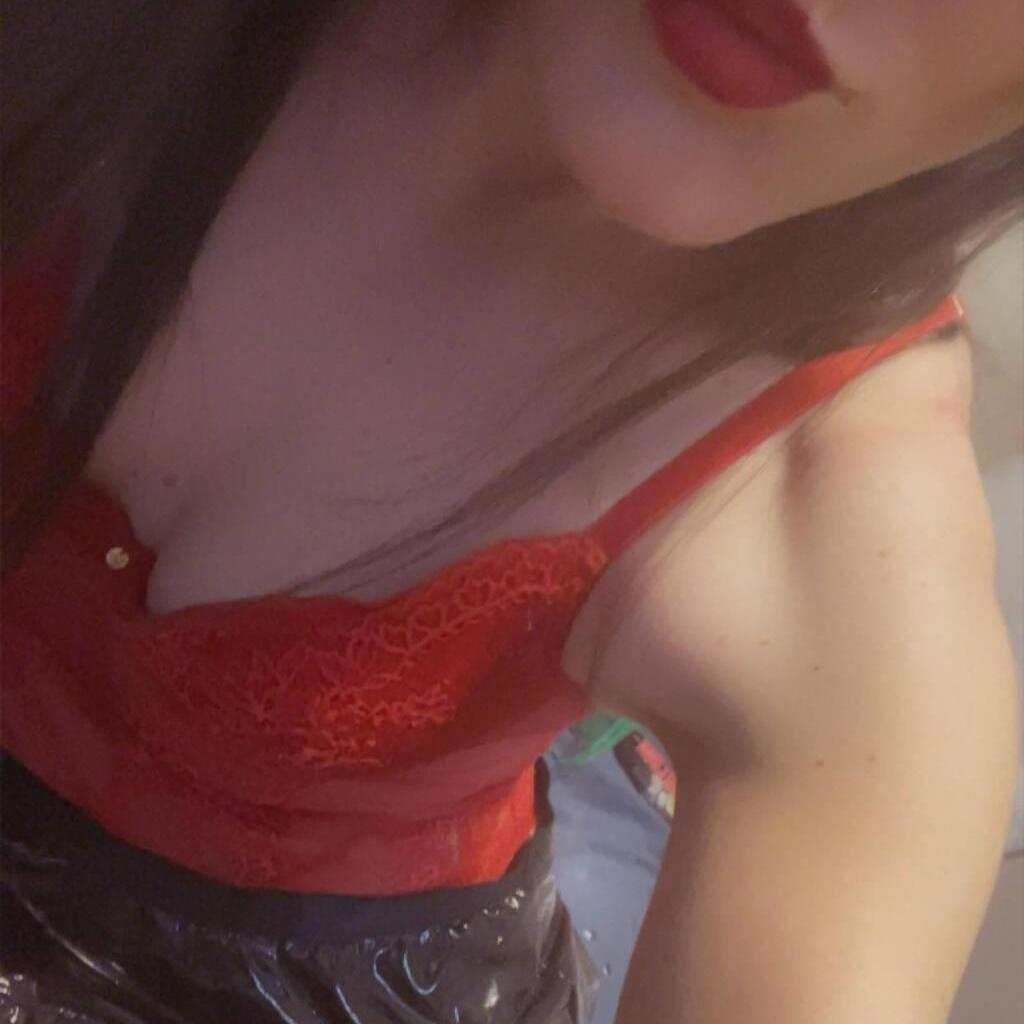 
                        Sarah
                     is Female Escorts. | Sudbury | Ontario | Canada | canadapleasure.com 