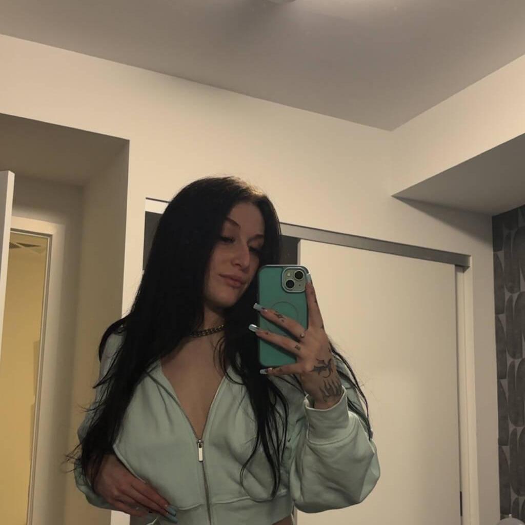 
                        Summer
                     is Female Escorts. | Calgary | Alberta | Canada | canadapleasure.com 