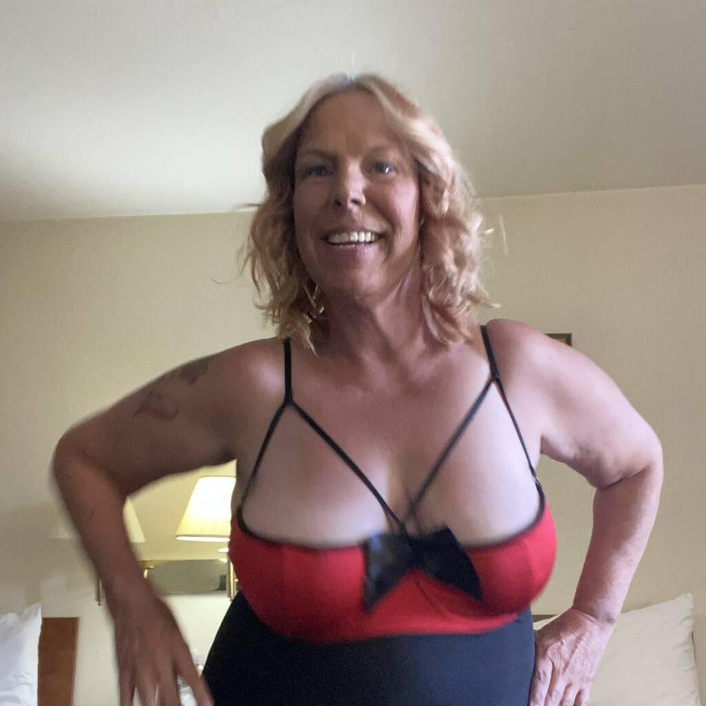 
                        Donna
                     is Female Escorts. | Edmonton | Alberta | Canada | canadapleasure.com 