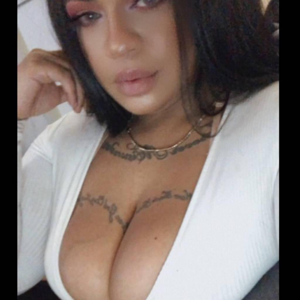 
                        CHELSEA RecordTheSession
                     is Female Escorts. | Toronto | Ontario | Canada | canadapleasure.com 