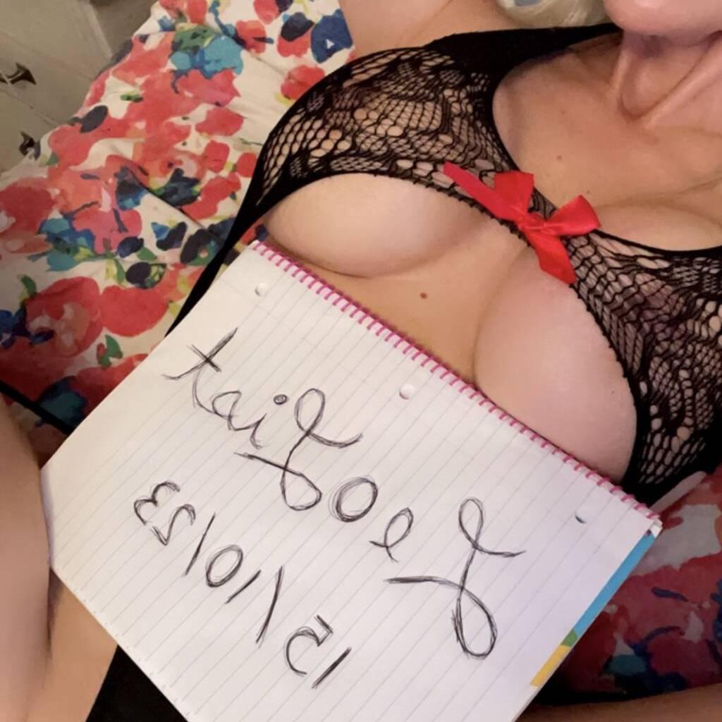 
                        Blondie
                     is Female Escorts. | Kitchener | Ontario | Canada | canadapleasure.com 