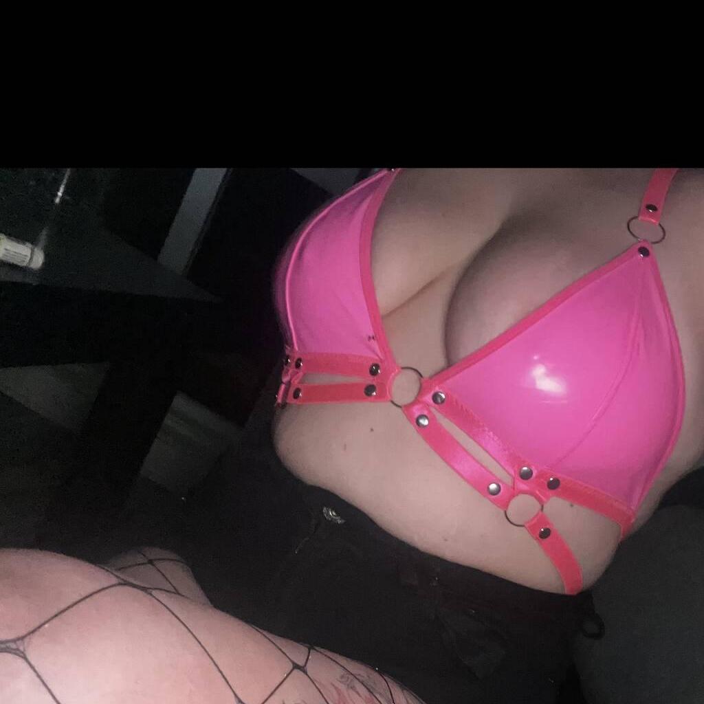 
                        Sarah
                     is Female Escorts. | Toronto | Ontario | Canada | canadapleasure.com 