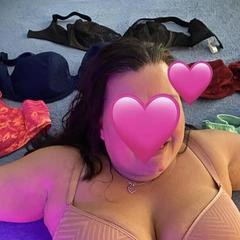 
                        Renee and Jason
                     is Female Escorts. | Kelowna | British Columbia | Canada | canadapleasure.com 