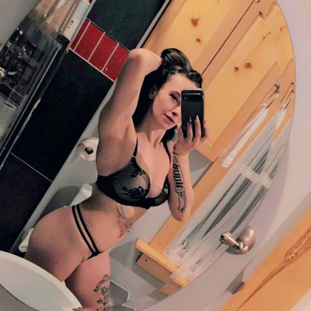 
                        Saige Whyte
                     is Female Escorts. | Calgary | Alberta | Canada | canadapleasure.com 