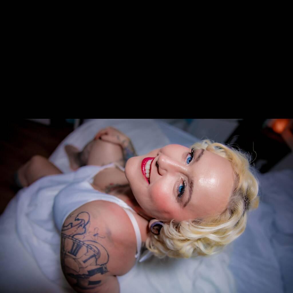 
                        Octavia Jones
                     is Female Escorts. | Medicine Hat | Alberta | Canada | canadapleasure.com 