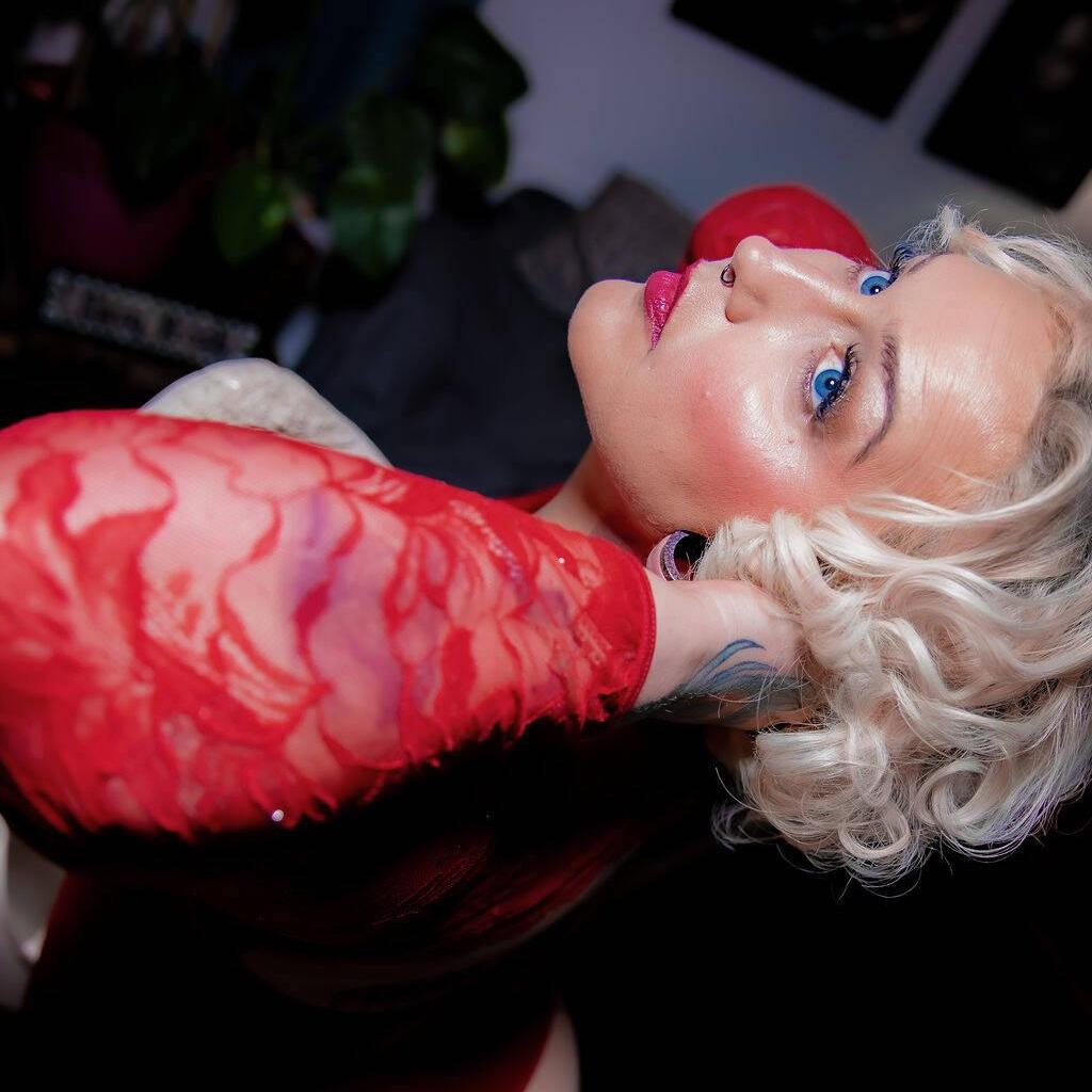 
                        Octavia Jones
                     is Female Escorts. | Medicine Hat | Alberta | Canada | canadapleasure.com 