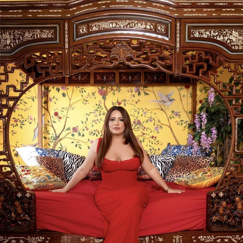 
                        Rebecca Gold- New twitter
                     is Female Escorts. | Niagara | Ontario | Canada | canadapleasure.com 