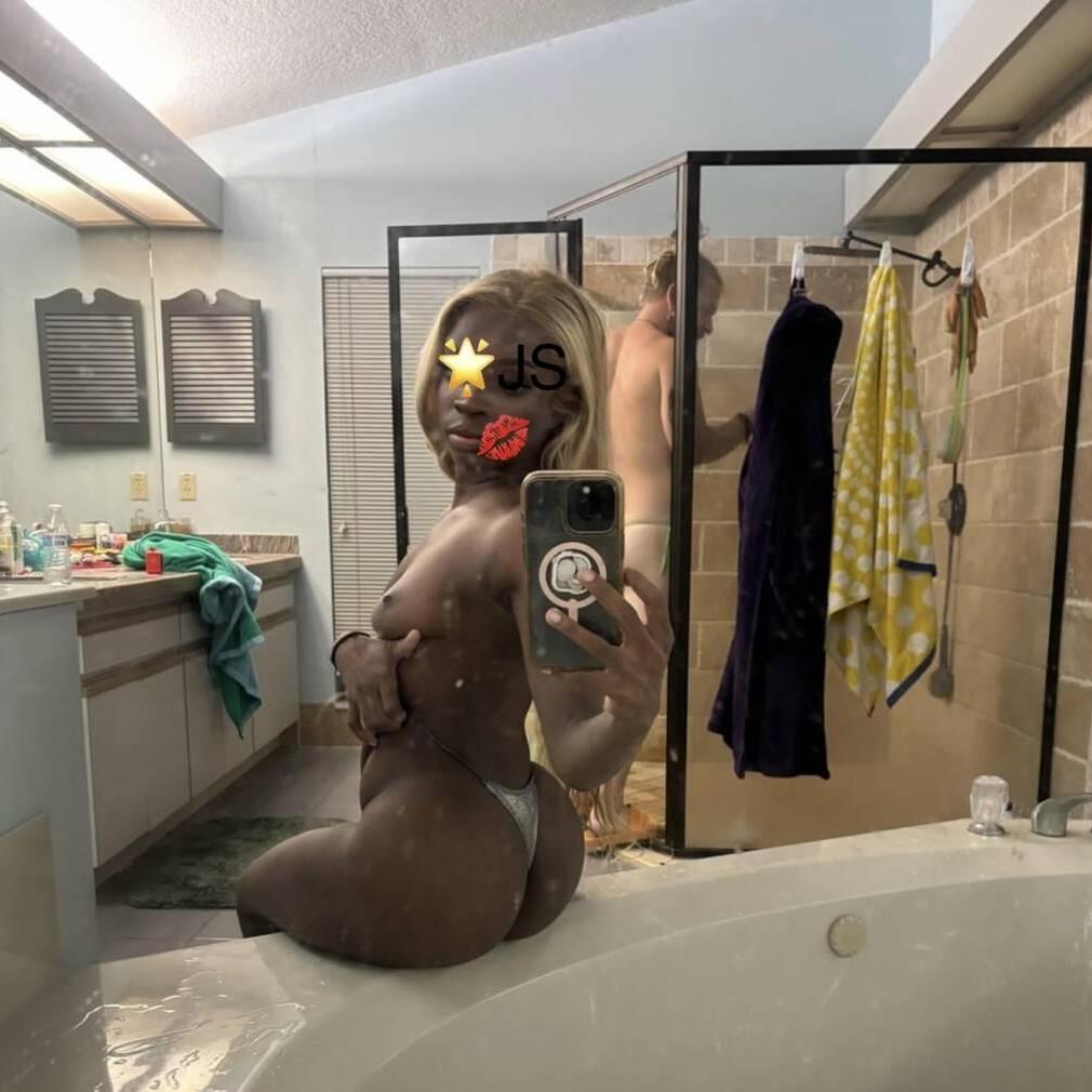 
                        Jazmine Star-
                     is Female Escorts. | Niagara | Ontario | Canada | canadapleasure.com 