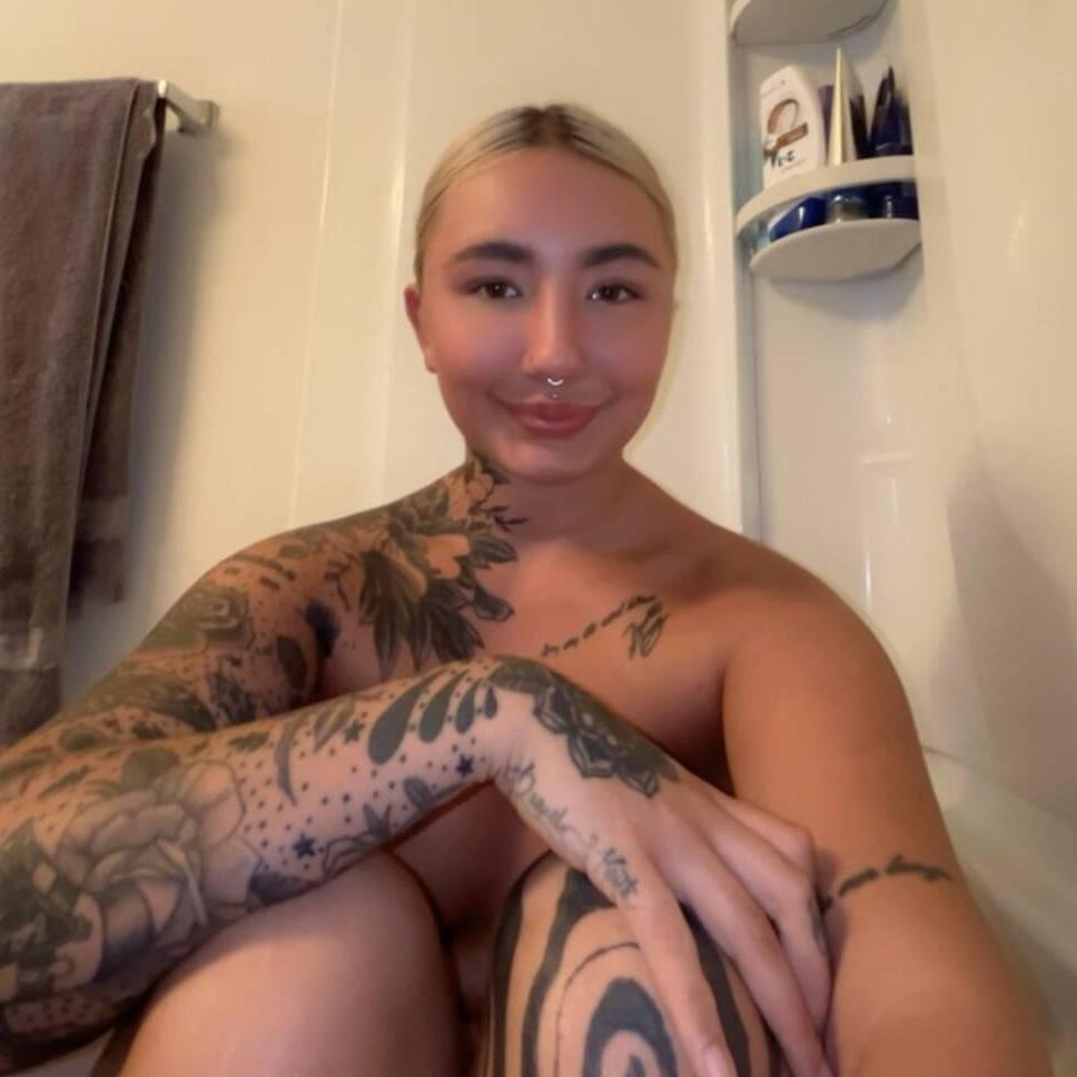 
                        Hannah
                     is Female Escorts. | Red Deer | Alberta | Canada | canadapleasure.com 