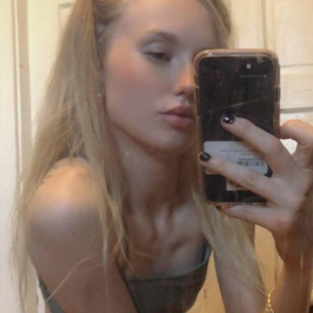 
                        Abby
                     is Female Escorts. | St. John | New Brunswick | Canada | canadapleasure.com 