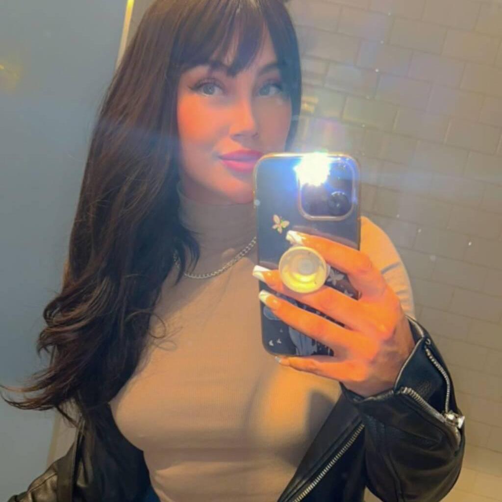 
                        Emily
                     is Female Escorts. | Hamilton | Ontario | Canada | canadapleasure.com 