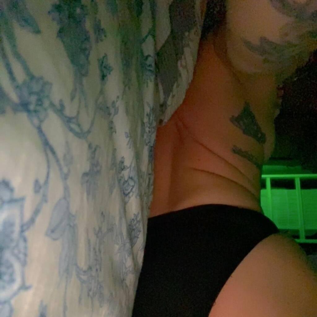 
                        Emily
                     is Female Escorts. | Hamilton | Ontario | Canada | canadapleasure.com 