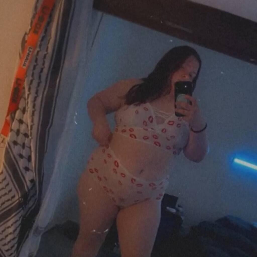 
                        Leila
                     is Female Escorts. | Montreal | Quebec | Canada | canadapleasure.com 