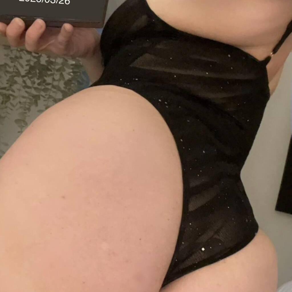 
                        Amber
                     is Female Escorts. | Montreal | Quebec | Canada | canadapleasure.com 