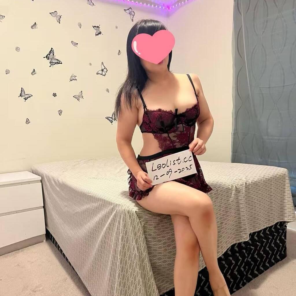 
                        Rose
                     is Female Escorts. | Hamilton | Ontario | Canada | canadapleasure.com 