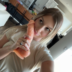 Maeve is Female Escorts. | Sherbrooke | Quebec | Canada | canadapleasure.com 