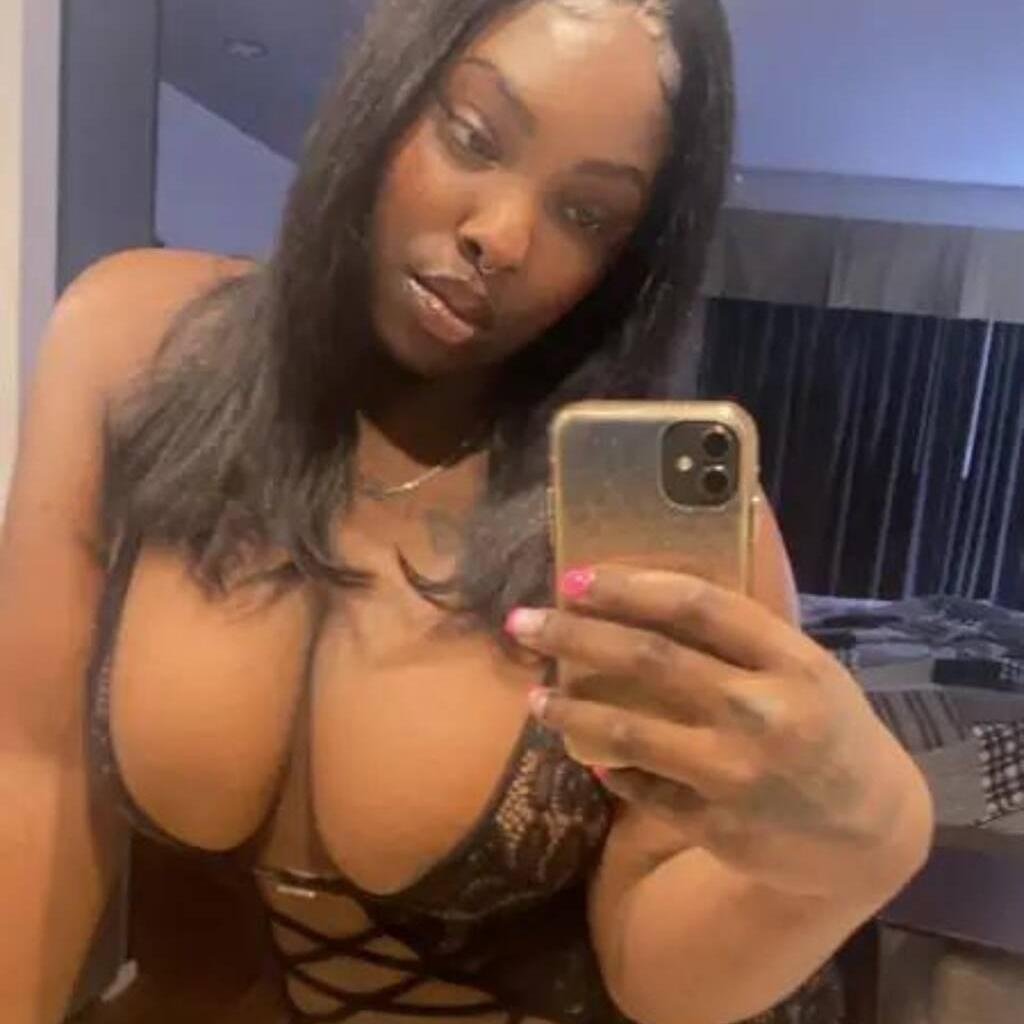 
                        Malia
                     is Female Escorts. | Montreal | Quebec | Canada | canadapleasure.com 