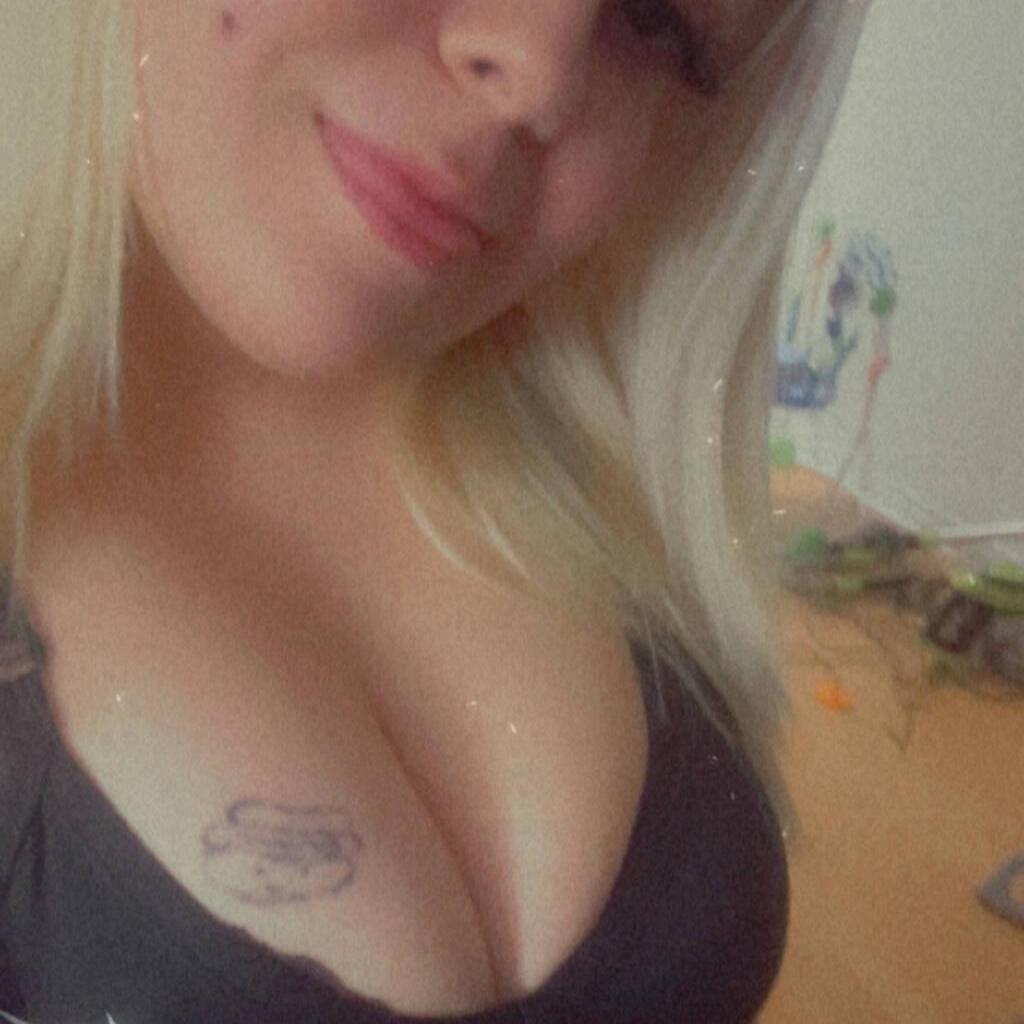 
                        Stacy
                     is Female Escorts. | Quebec City | Quebec | Canada | canadapleasure.com 